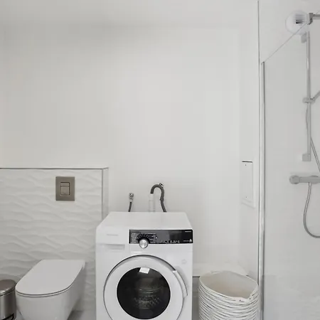 Chic Et Minimaliste Batignolle/montmartre By Weekome Paryż