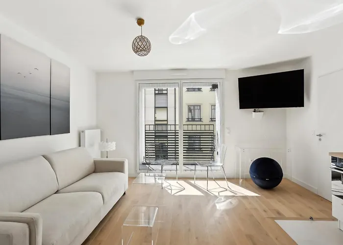 Chic Et Minimaliste Batignolle/montmartre By Weekome Paris